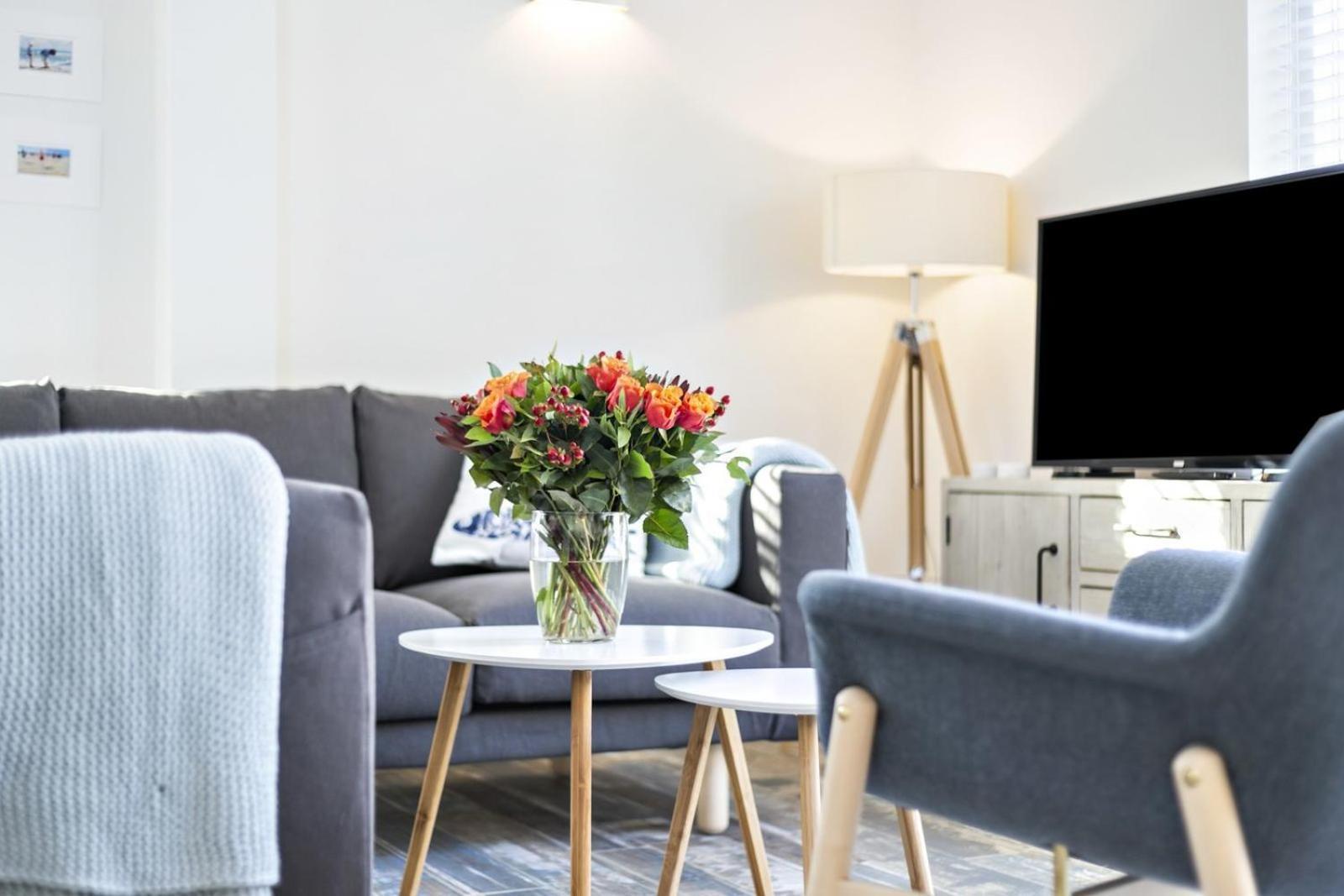 Holiday Home Beach Bubbles - Near The Beach With Big Garden - Not For Companies Ouddorp Extérieur photo